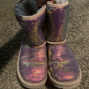 Iridescent sequin UGGs. Size 4
